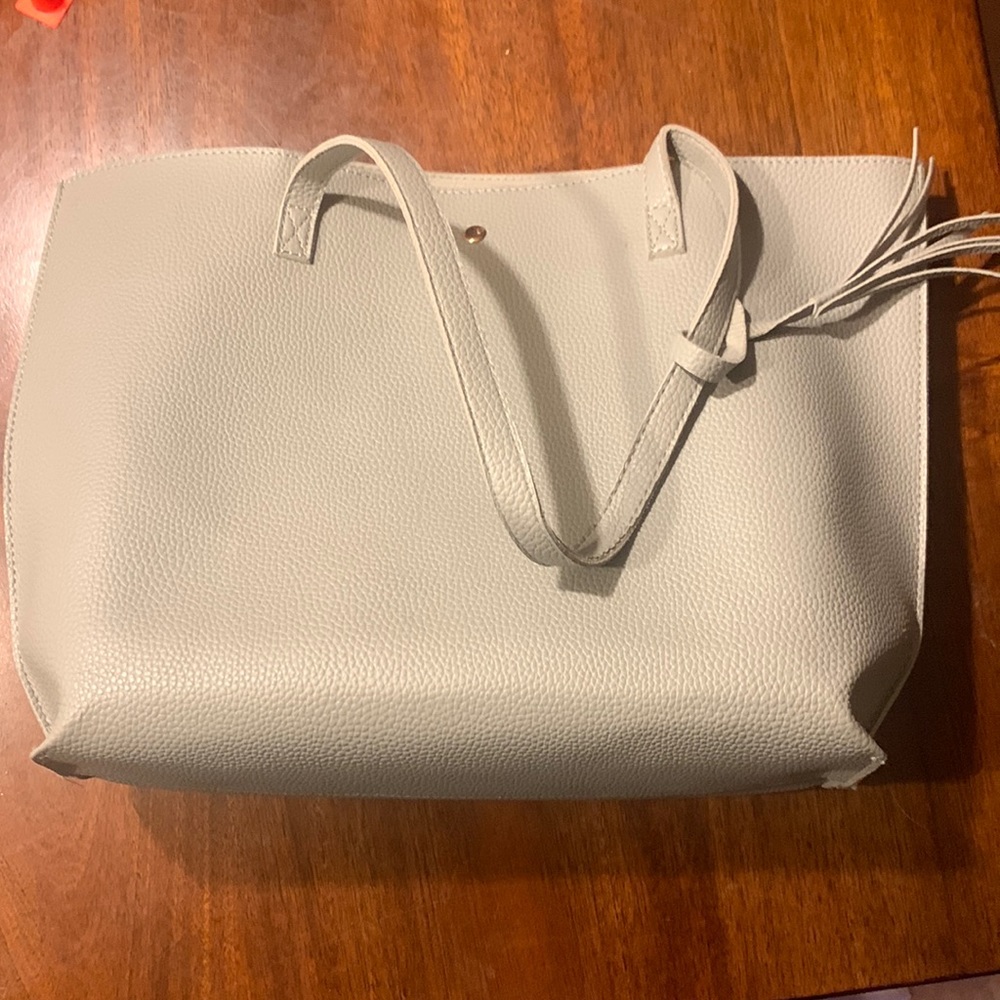 Dreubea Shoulder Bag